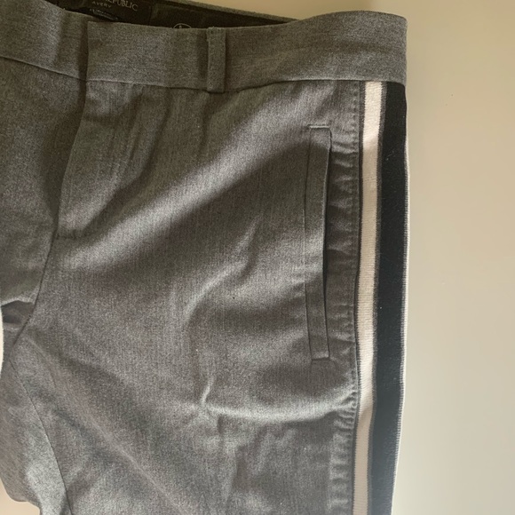 Banana Republic Straight SideStripe Gray Trouser - Picture 4 of 6